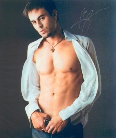 enrique-enrique-iglesias-477310_400_476.jpg